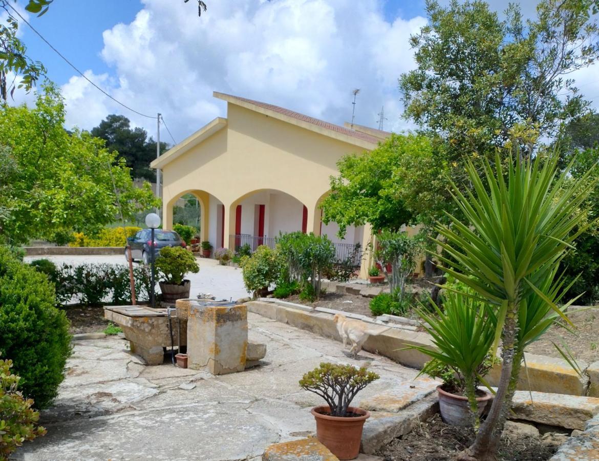 Villa Lada Santa Ninfa Buitenkant foto