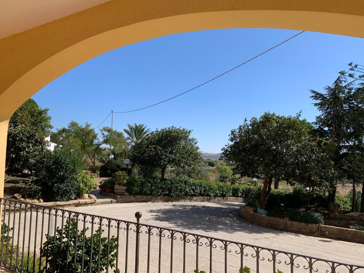 Villa Lada Santa Ninfa Buitenkant foto